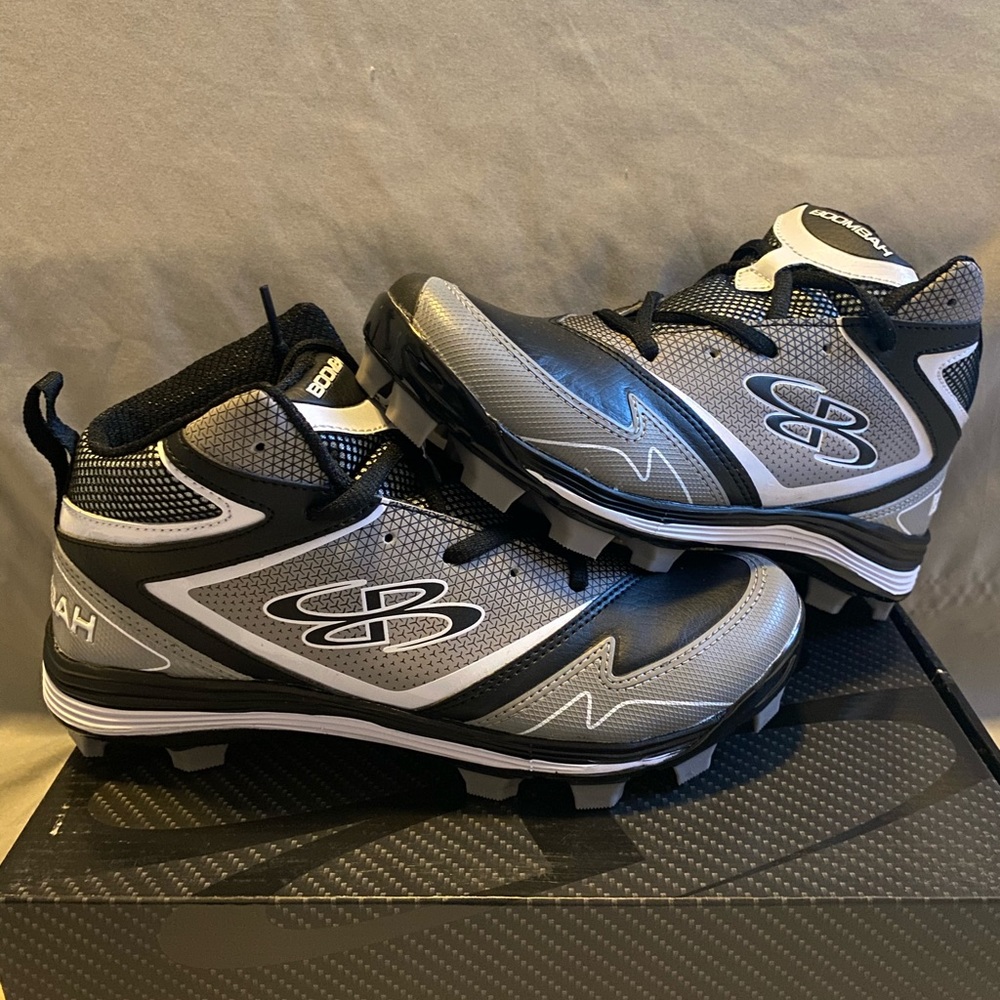 Women's A-Game Molded Mid Cleats